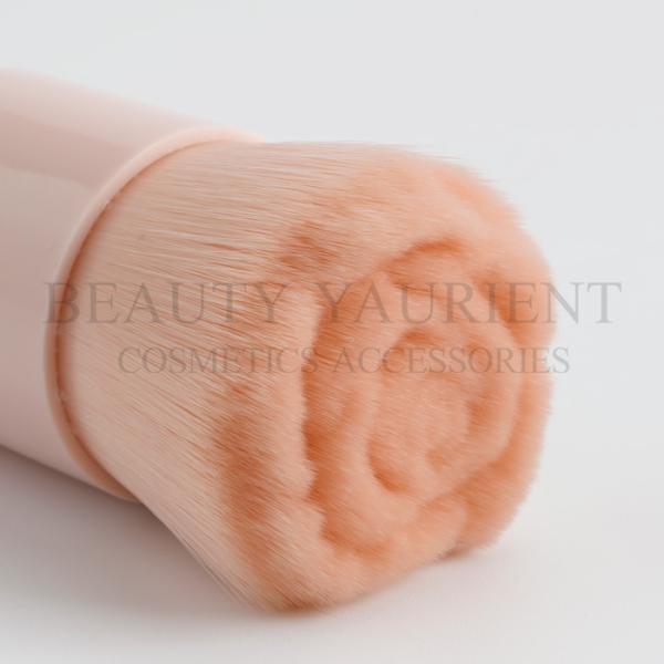 Flower Hair Plastic Handle Fluffy Foundation Makeup Brush Flat 25mm Diameter
