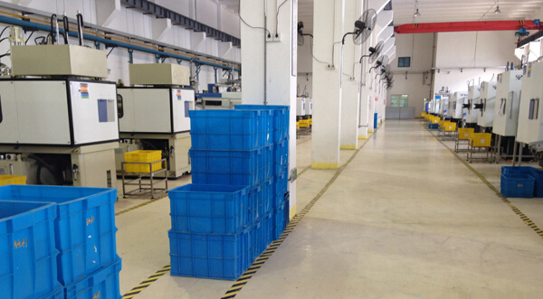 Injection Moulding Rail HDPE / Rubber Track Pads for Customizable Railway Basement