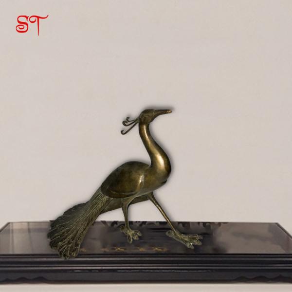 Factory Custom Bronze Peacock Statue peafowl Figurine Sculpture Indoor Peahen Anima Ornaments Brass Decoration