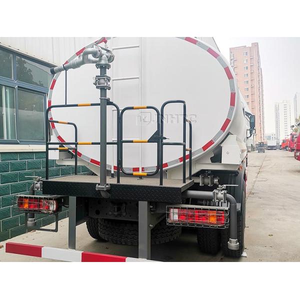 New Howo Water Tanker Water Spraying Truck 6X4 380HP 10 Wheels 25m3 For Sale