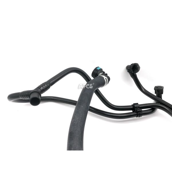 LR034637 LR042893 Radiator Coolant Hose For LAND ROVER RANGE ROVER IV