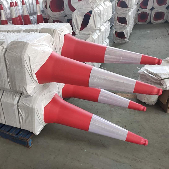 High Visibility Orange PVC Road Traffic Cone For Road Safety Precautions
