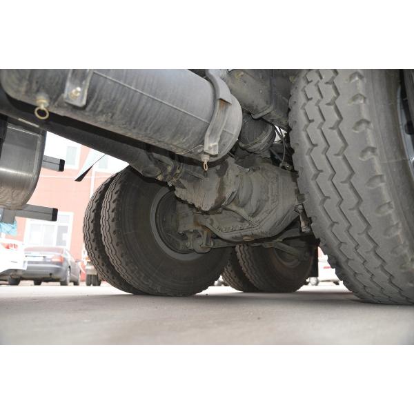 J6P 375HP 8X4 Fully Floating Flat Top Half Displacement 7.86m³ FAW Jiefang Concrete Mixer Truck