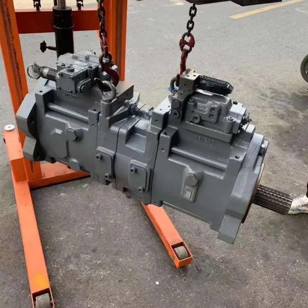 Close-up view of SH700 Hydraulic Pump components