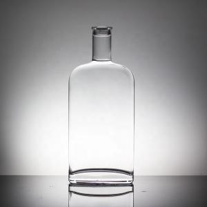 China 800ml 1000ml 3000ml Big Capacity Whisky Glass Bottle Round 500ml Square Glass Water Bottle on sale