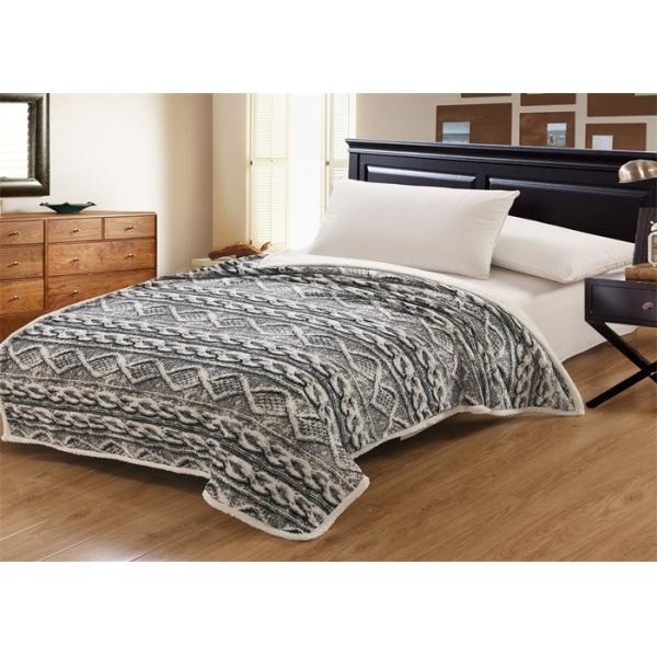 Grey Color Coral Throw Blanket Oblong Shaped With 1cm Or 5cm Folded Border Stitch