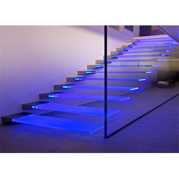 Closed Riser Straight Floating Steps Staircase / Floating Spiral Staircase