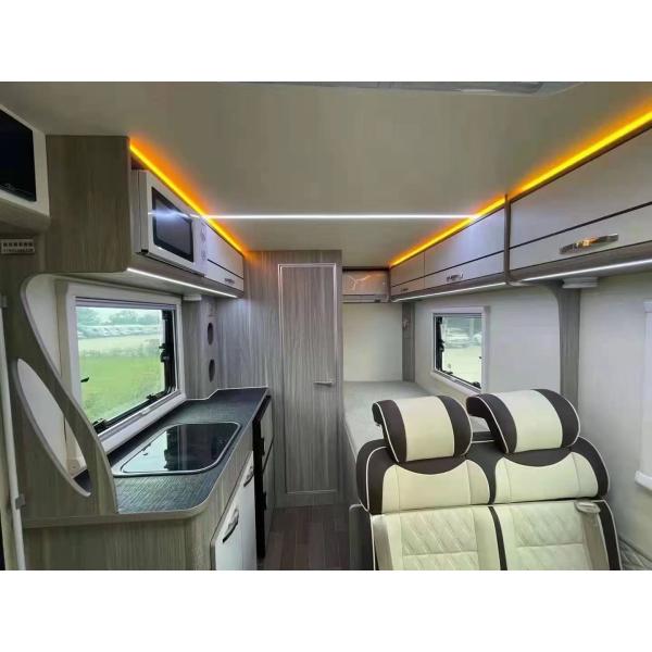 Yuejin Foton Outdoor Camper Van Automatic Transmission 4*2 Motorhome RV Caravan