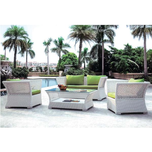 YLX-RN-008 White PE Rattan Sofa Chair and Table with Glass