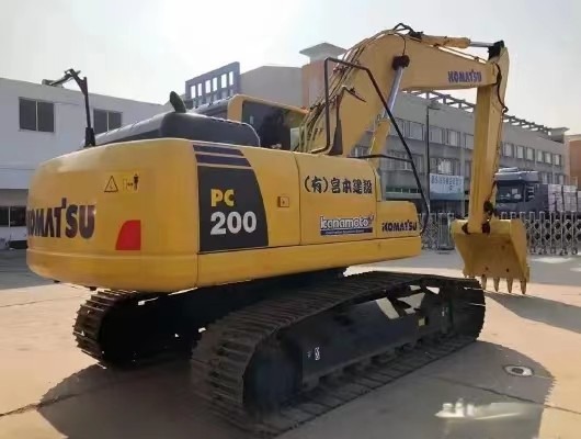 High Economy Used Komatsu PC200-8 Excavator 19.9T with CLSS System