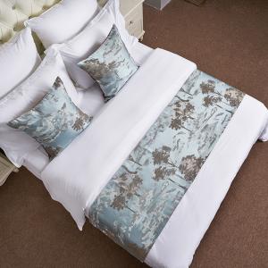 Cheap Comfortable Cushion Hotel Bed Runner For 5 Star Hotel Geometric National Standards wholesale