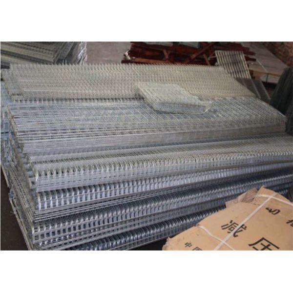 Stepped H Type Layer Cage 490mpa / Chicken Egg Layer Cages 56cm width