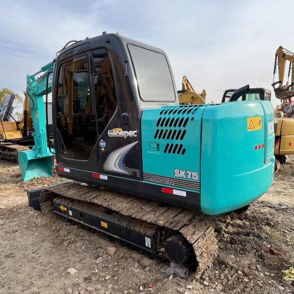 Construction Sk75 Second Hand Kobelco Excavators Digger 7T Used Mini Excavator