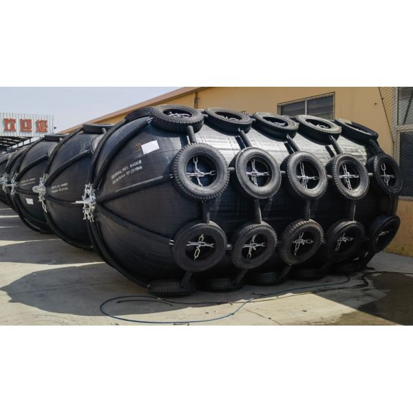 Yokohama Type Rubber Boat Fenders Pneumatic Defense Submarine Fender