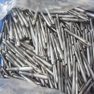 Factory hot selling and high quality plastic rubber square shape hotel pen