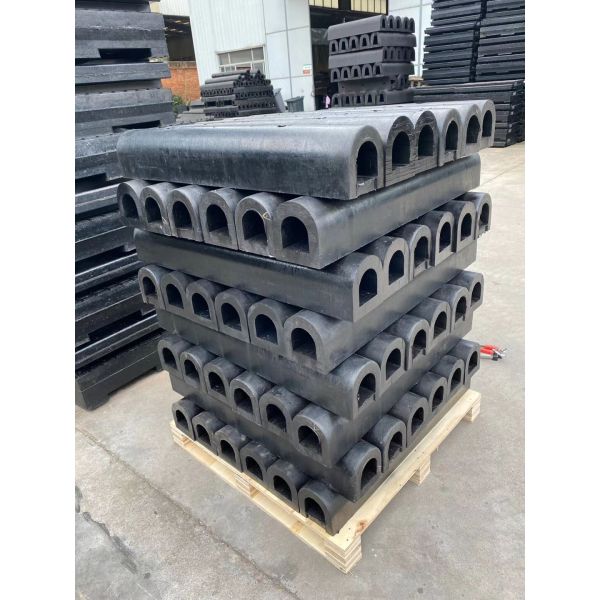 Custom Nonstandard D Type Marine Dock Fenders Rubber Dock Bumpers Damper IATF Certified