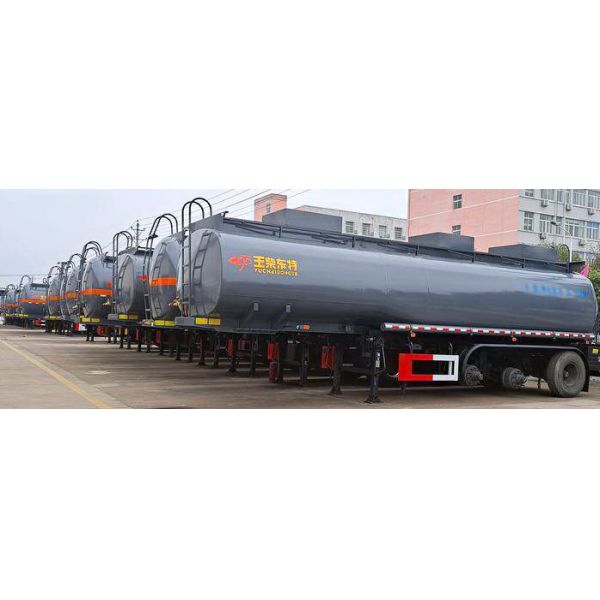 New Oil Semi Trailer Liquid Discharging Tanker Semi Trailer Water Tanker Trailer