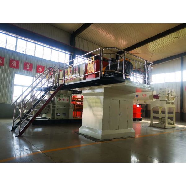 16000pcs Two Stage Vacuum 4.0mpa Clay Extruder Machine