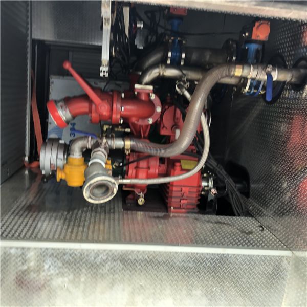 4X2 EURO 3 DONGFENG 8000 LITERS RHD LHD FIRE TANKER TRUCK FIRE FIGHTING TRUCK PRICE