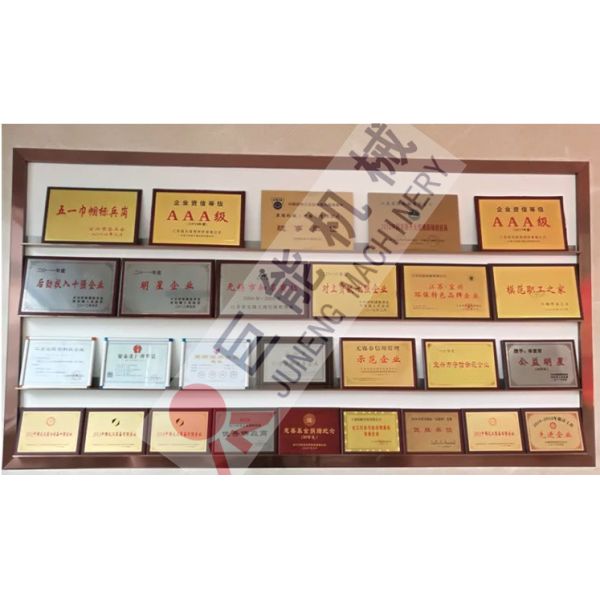 Three Phase Scroll Decanter Centrifuge For Kitchen Waste Leachate