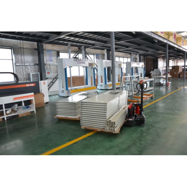 Stainless steel / galvanized steel Low-Leakage Clean Room Door Passing Stringent Air-Tightness Tests