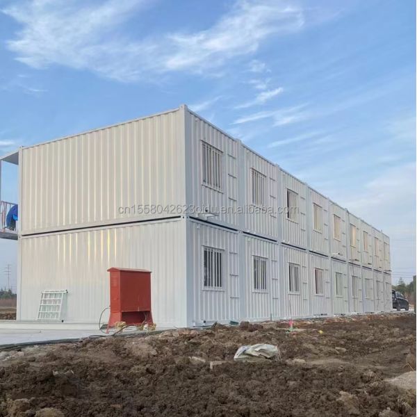 Quick Assembly Portable Flat Pack Container House for Modern Office Beach House and Construction Engineering Camps