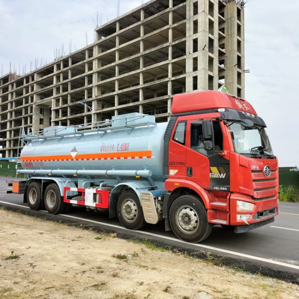 FAW 8x4 26 CBM Chemical Liquid Tanker Truck Water Bowser Truck Diesel Fuel Type