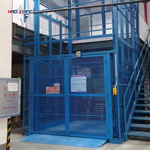 China Hydraulic Vertical Freight Lift 7th Floor Hyd Lifts Customizable on sale