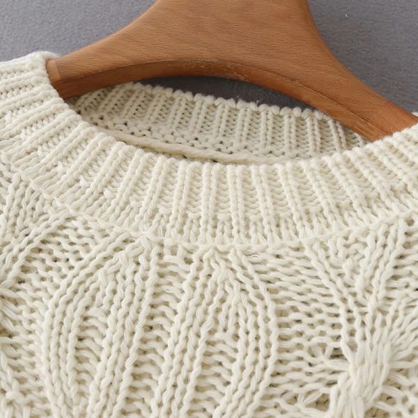 OEM Solid Bespoke Sweaters Long Sleeve Knitwear Round Neck Pullover Women's