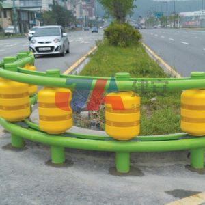 Road Traffic Safe PU Foam EVA Highway Rolling Barrel Guardrail