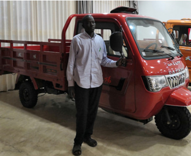 250cc Motorized Special Cabin Roof Delivery Water Tank 1000L Tricycles with Engine