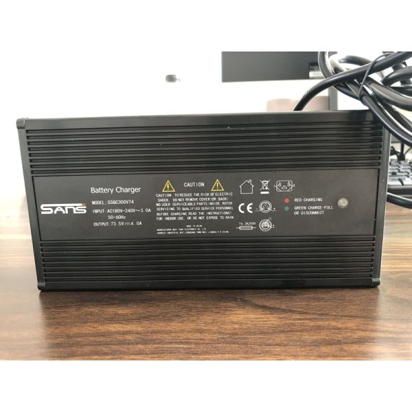 Over Current Protection 300W 73.5V 4A Smart Ebike Battery Charger