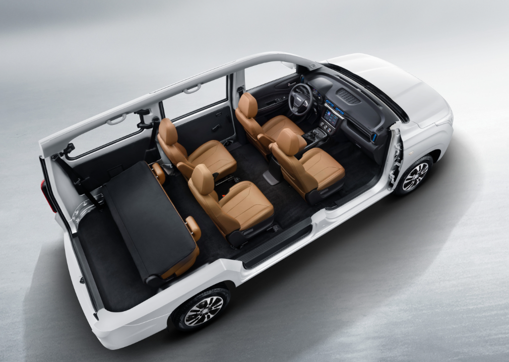 FengGuang E380 Electric MPV Car 7 Seater 310KM Compact