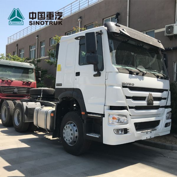 SINOTRUK HOWO 6X4 10 Wheels Tractor Truck