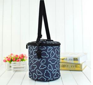 China Freezable Soft Insulated Cooler Bag Beverage And Snack Cooler With Carrying Strap on sale
