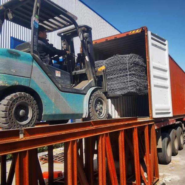 3-6mm Wire Gauge Galvanized/PVC Coated Gabion Box Square Mesh Iron Wire Mesh for Cages