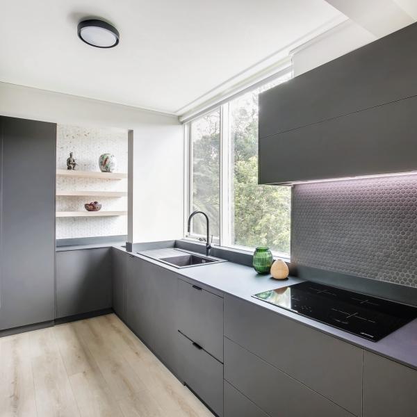 Luxury Black Melamine Modern Matte Kitchen Cabinet Sets Moisture Proof