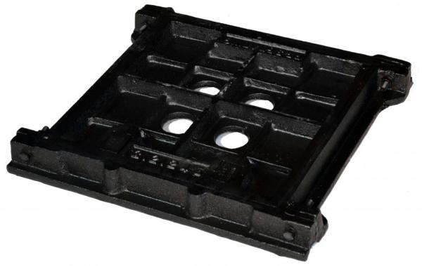 EN124 B125 Light Duty (Class B) Cast Iron Road Drain Access Covers With Frame 28kg From China