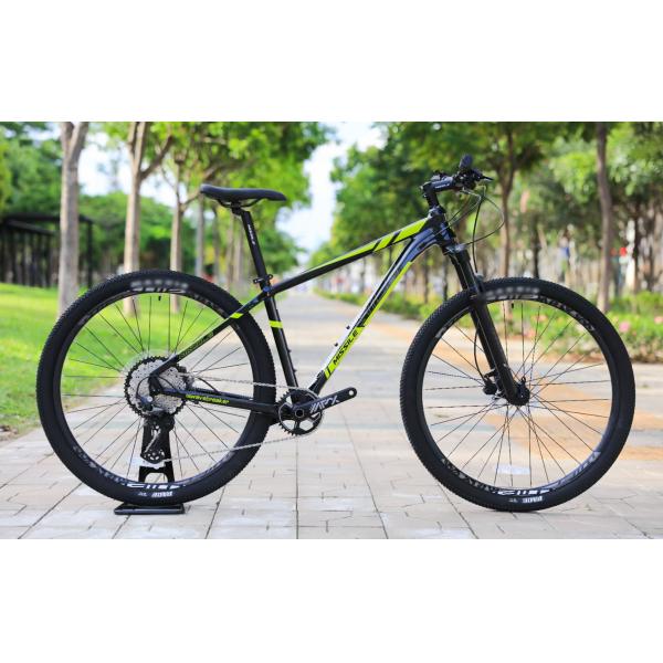 Aluminum Alloy Pedal 27.5 Mountain Bike with Lightweight Design and Durable Frame