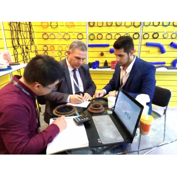 Front Car Wheel Bearing Hub 54KWH02 For Toyota rav4 VKBA7497 43560-26011 43560-26010