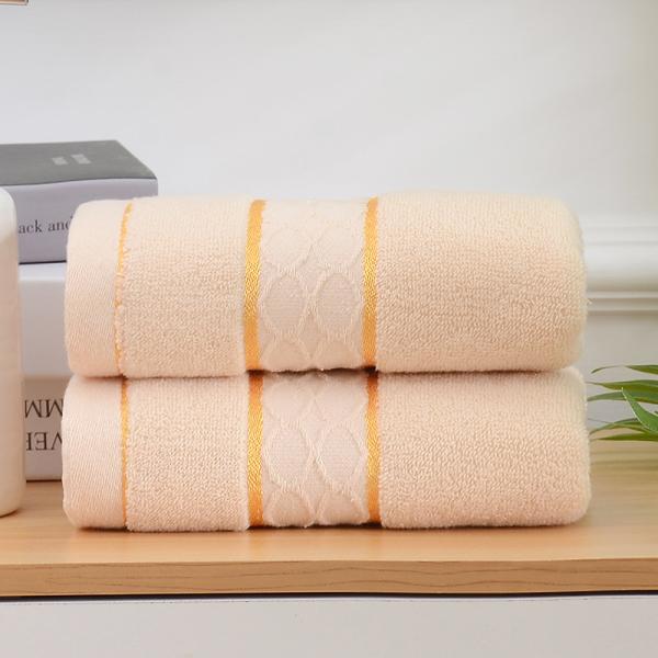 Soft and Comfortable 100% Cotton Bath Towel 110g for a Luxurious Bathing Experience