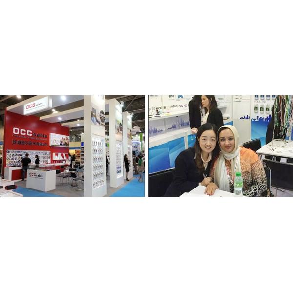 Small Black 10w Wireless Charger , OCC 1.67A Fast Wireless Charging Pad