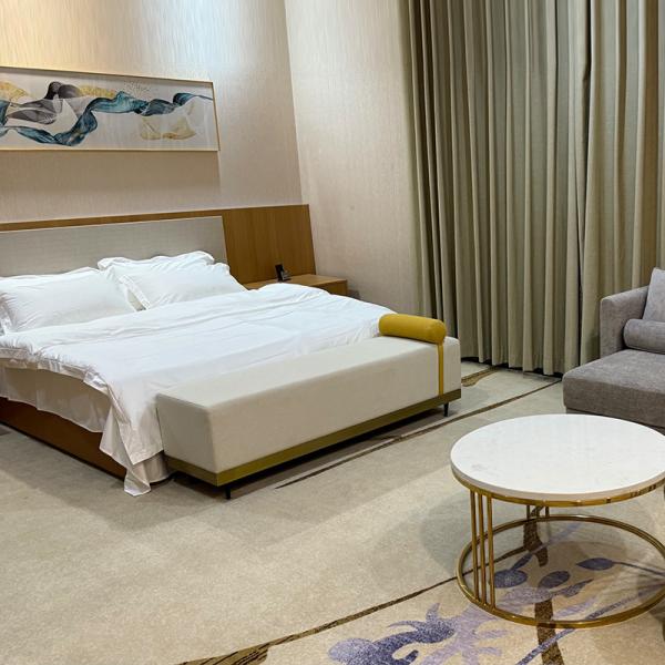 Luxury 5 Star Hotel Custom Size Bed Wooden Modern Hotel Bedroom Sets