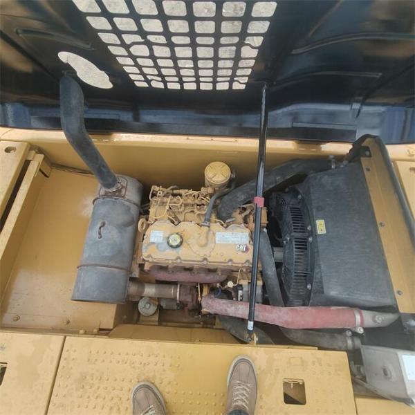 110KW Used Caterpillar Excavator 320 GC 20 Tonne Cat Excavator For Mining Operations