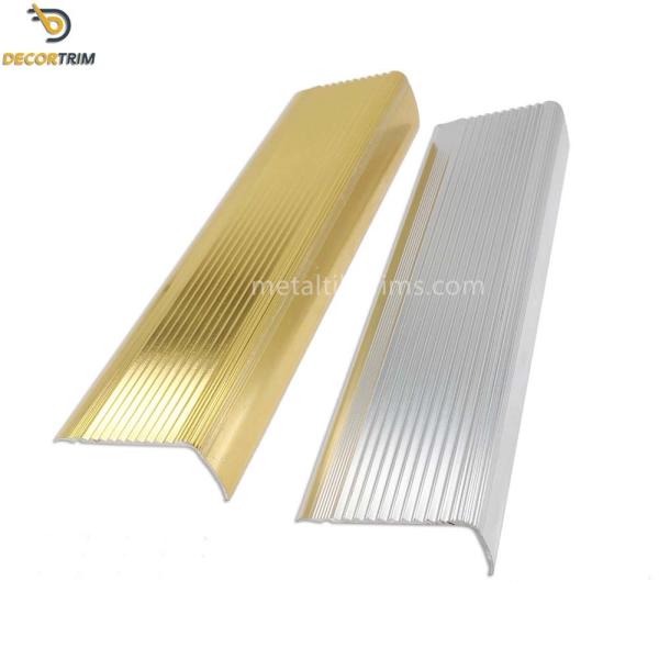 Shiny Gold Stair Nosing Tile Trim Anti Slip For Decorative Tile Edging OEM