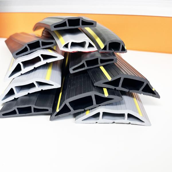 3 Cord Channels Rubber Floor Cable Cover Protector for Processing and Durability