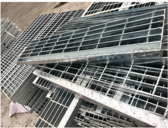 Hot DIP Galvanized steel stair treads for step ladders