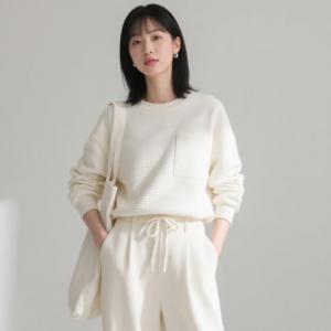 Cheap Off White Polyester Sweatshirt Fabric Lightweight Casual Wear Fabrics 76GSM wholesale