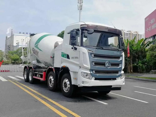 12 14 15 Cu Ft Cement Mixer 10 Speed Forward 2 Reverse SINOTRUK HOWO Mud Mixing Truck