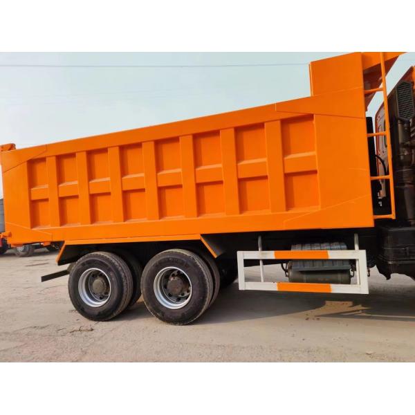 Sinotruk HOWO 6X4 Heavy Duty Dump Truck with Engine Capacity 6-8L and Drive Wheel 6X4